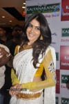 Genelia inaugurates kalyanakanchi wedding store 14 05 11 04 56 0024